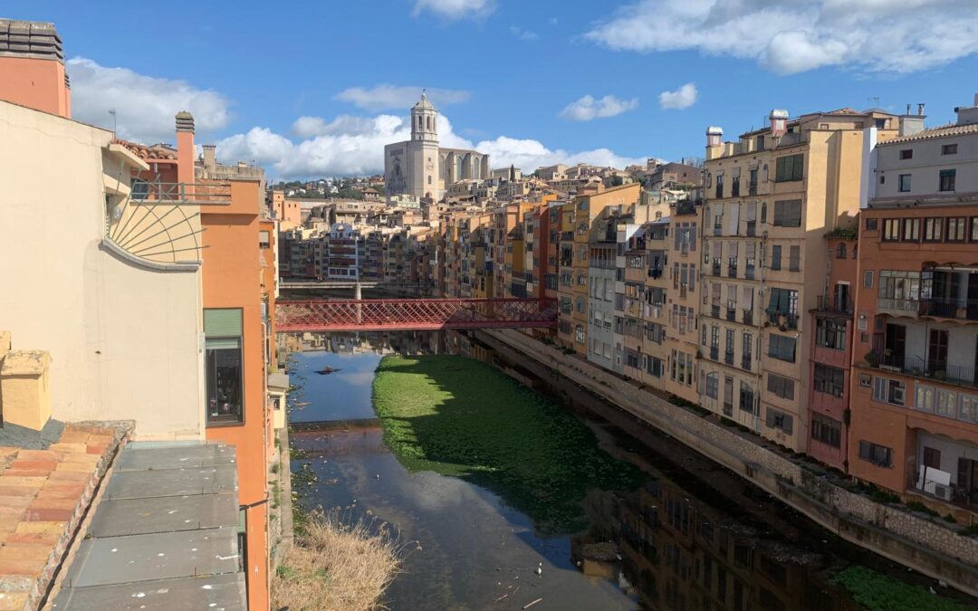 Guia per comprar un pis a Girona: passos i consells pràctics